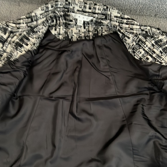 CABI Woman’s Jacket - Picture 5 of 5